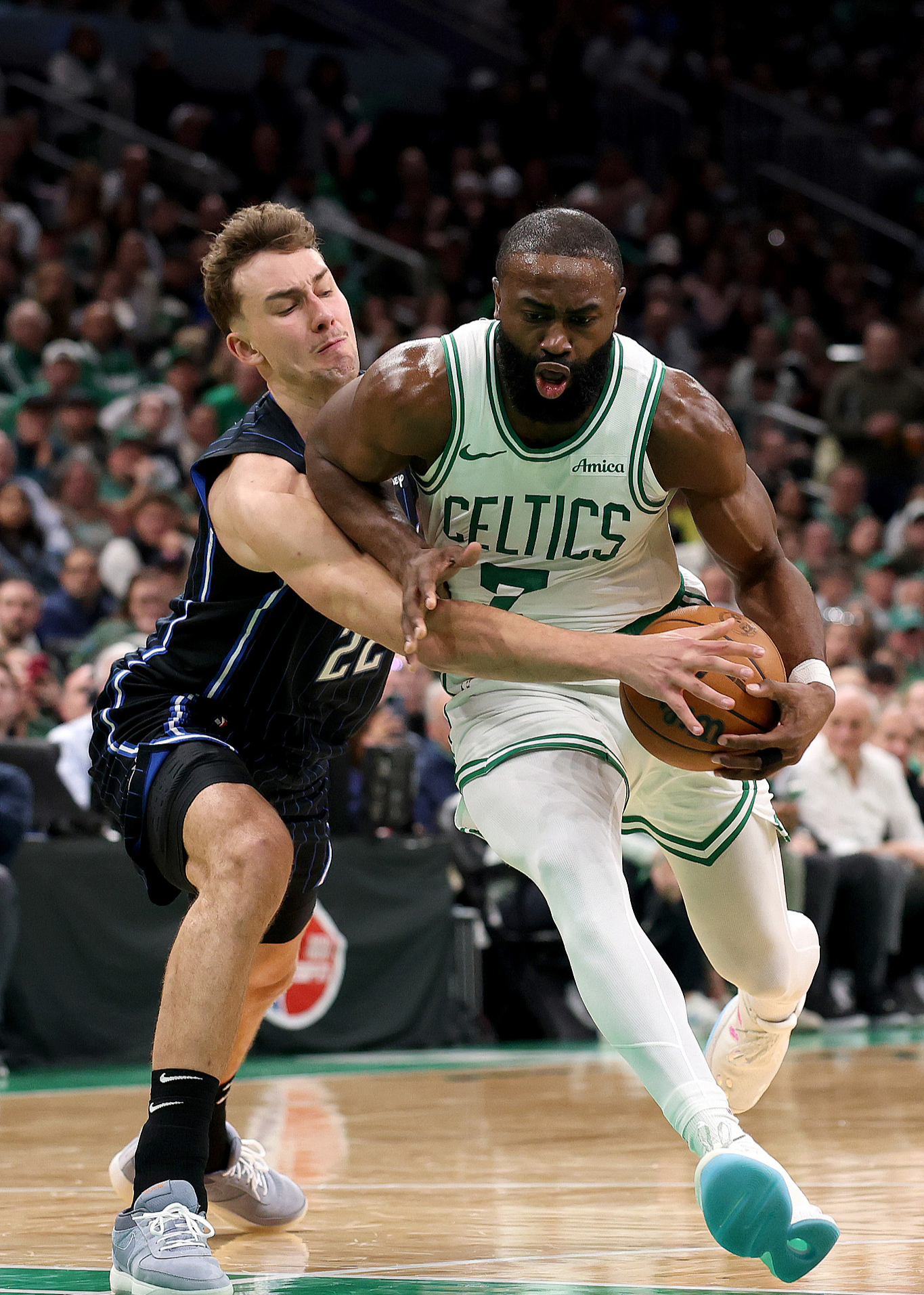 窗口期突围战来临；波士顿凯尔特人围绕NBA常规赛完成体检；目标明确；球队文化再被提及的简单介绍